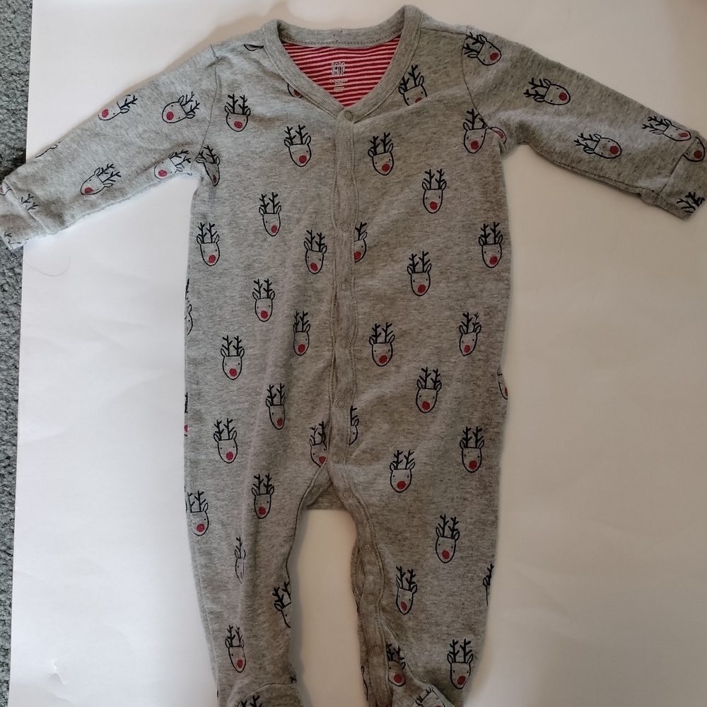 GAP Kids Gray Footie with Reindeer Design